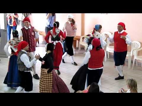 Dansk folkedans: DUBA bailando "Snurrepisken" en Villa Paranacito.