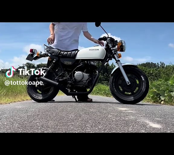 エイプ50のマフラー変更とカスタム紹介