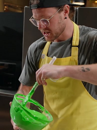 Vibrant Green Pandan Sponge Cake Recipe | MasterChef AU