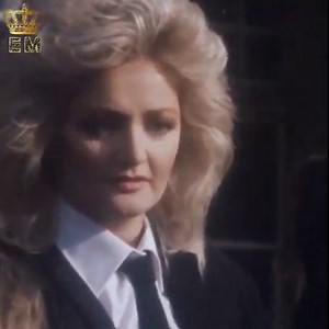 794K views · 54K reactions | Bonnie Tyler - Total Eclipse of the Heart (Official Music Video) | Os Embalos Do Milênio | Facebook