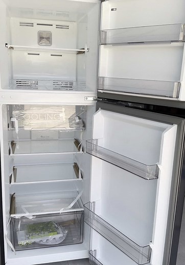 Midea 325 No Frost Refrigerator and Microwave Bundle