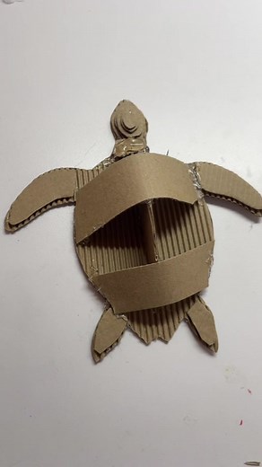 Making a Green Sea Turtle - DIY Paper Mache Crafts