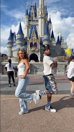 Yonna & BenDaDon ❤️ @ Disney World