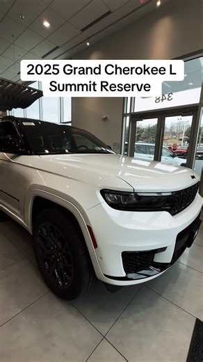 2025 Grand Cherokee L Summit Reserve Features and Review