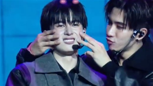 越南fancon暴风输出，能说出口的说出口了，那些没说出口的藏在了举止里，一言以蔽之，有你真好