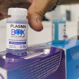 24K views · 405 reactions | Plasma Ecuador de la mano del técnico Agustin Muñoz nos trae este tutorial del Botox capilar ideal para salones y peluquerías es un tratamiento rejuvenecedor desde la raíz hasta la punta, otorgando brillo y nutrición #Plasmatutorial #botoxcapilar #ampollanutritiva #plasmaprofesional #Plasmacosmeticos | Plasma | Facebook