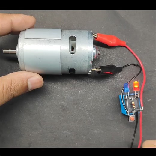 12v Short Circuit Protection Circuit #insta #trending #viral #electronics #science #physics #ideas #diy #arduino #fyp #fb #fbreels | RG Electric