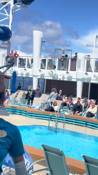 Latin Line Dance Tutorial with Maria