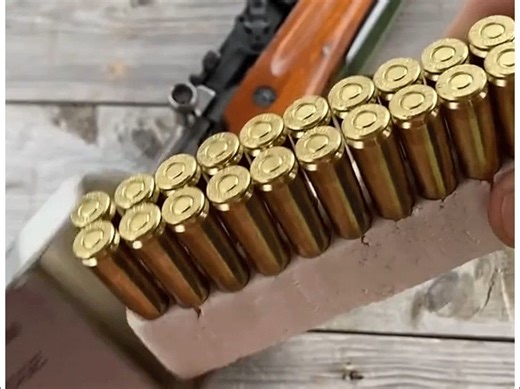 三种装填56式半自动步枪的方式