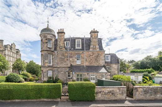 Inside Scottish seaside flat with ‘breathtaking’ views on sale for £925k