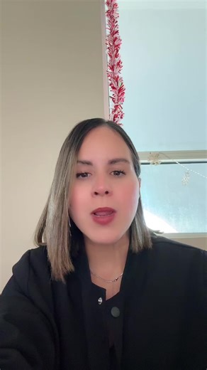 En Recursos Humanos vemos señales mucho antes de una renuncia. No siempre es el sueldo. Casi nunca es “falta de ganas de trabajar”. Es cansancio. Es falta de claridad. Es liderazgo que no escucha. La rotación no empieza cuando el empleado se va. Empieza cuando deja de sentirse visto. Si eres dueño o gerente, esta reflexión es para ti. 💬 ¿Has visto estas señales en tu empresa? #HRParaEmpresas #LiderazgoEmpresarial #RotacionDePersonal #CulturaLaboral #dueñosdenegocios