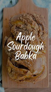 This loaf has all the cozy flavors of apple pie, just baked into sourdough babka instead. Buttery dough, caramelized apples, and swirls of cinnamon sugar make it the perfect fall bake. Babka can seem complicated, but I promise—once you try it, you’ll see how simple (and fun) it really is. Find the recipe on my website: https://amybakesbread.com/apple-cinnamon-sourdough-babka/ or comment “LINK” and I’ll send it to your DMs! #sourdough #sourdoughbaking #sourdoughbread | Amy Bakes Bread