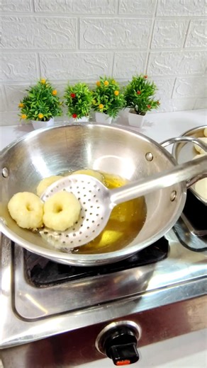 Easy breakfast recipe 😋 #food #recipe #ytshorts #shorts #cooking