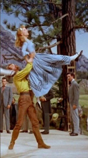 The Iconic Dance Sequence that set new standards for Hollywood Musicals