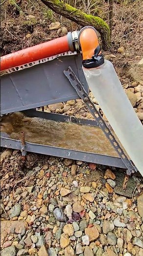 Gold Prospecting in Streams , a practical and easy way to find plenty of gold #goldmines