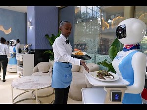 Kenya : des robots-serveurs révolutionnent la scène culinaire à Nairobi