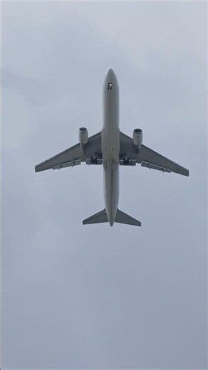 Amazon Air Boeing 767-306(ER)(BDSF) (N1399A) Approaching to Miami from Cincinnati as 2I7502 #shorts