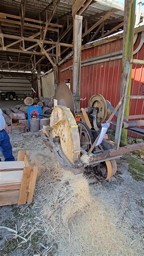 Making Shingles! #sawmill-003 #tractor #woodworking #shingles | literallyliana