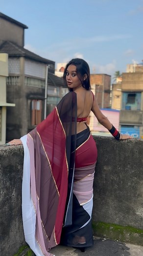 Megha Saha on Instagram: "Don’t touch me 🙈❤️ Saree : @anushka_fashion_world #reels #reelsinstagram #reelitfeelit #reelsviral #shorts #explorar #explorepage #reelsinstagram😍 #followforfollowback #fashion #fashionista #grwm #reelsi̇nstagram #instagramreels #reelsexplore #reeloftheday #fyp #fypシ #reelviral #kolkata #kolkatadiaries #kolkatablogger #reelindia #reelkarofeelkaro❤ #shorts #shortvideo #reeltoreel #saree #sareemodel #sareegirl #sareestyle Kya bolte ho ye saree ke liye 🙈"