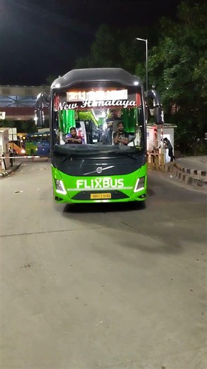 India's MOST LUXURY Bus 😱 | Volvo 9600 Bir Billing to Delhi | FlixBus Sleeper Experience 🚌✨