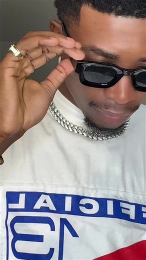 La montée en puissance de Tenor: Un rappeur sans compromis