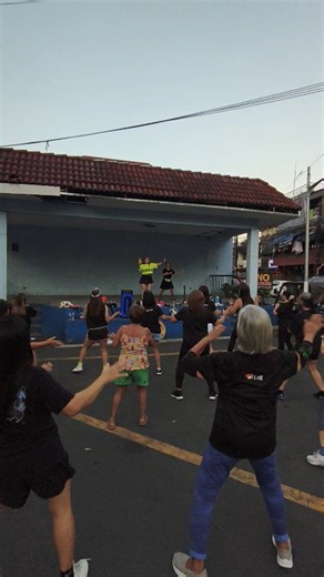 ZIN Eve at Olympia Makati Zumba class ❤️ #ERDanceWorkout #ZinEveAndCoachRot #ZinEve #ZumbaInstructor | ER Dance Workout