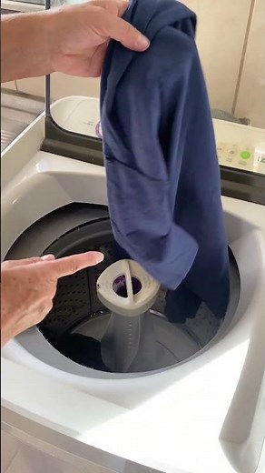 This Laundry Hack Actually Works #washingmachine #lifehack #cleaning