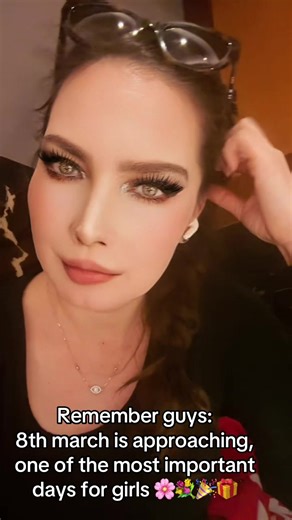 Lady Zhanna (@zhannaeurope)’s videos with butterflies sped up by isabel larosa - Thomas LaRosa