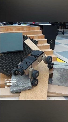 Este robot utiliza múltiples ruedas para caminar y correr