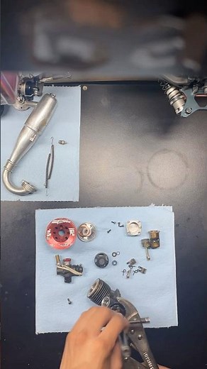 Nitro engine disassembly REDS 721 scuderia .21 buggy motor