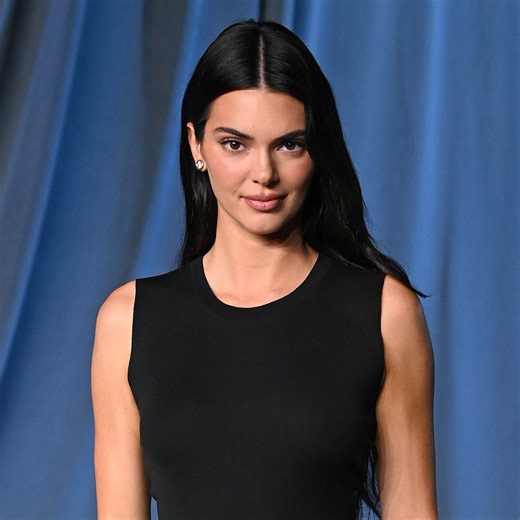Kendall Jenner Bares It All in Fully Nude Beachside Photo