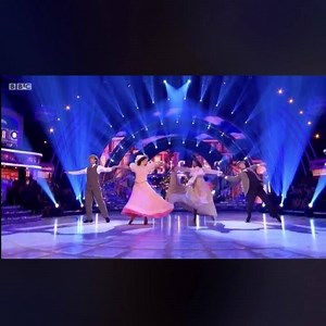 Hi miss @shirleyballas remember when we went out dancing 💃🏾🙂😇😲!!! Never stop dancing 💃🏾 @bbcstrictly | Motsi Mabuse
