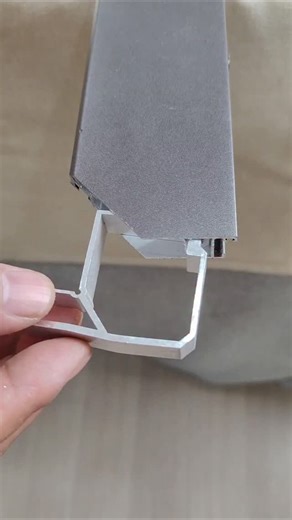 Window Screen on Instagram: "Multi-locking-point pocket lock, one-piece aluminum corner bracket frame, more sturdy！#mosquitoes"