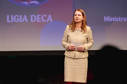 VIDEO | Ligia Deca prezintă Legile Educației: Examenul de Bacalaureat se va plia pe fiecare profil / Cresc bursele / Evaluarea Națională rămâne în forma de până acum / Învățătorii trebuie să aibă studii superioare