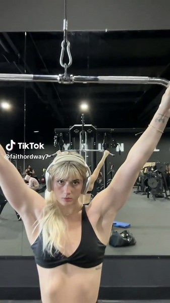 😏
