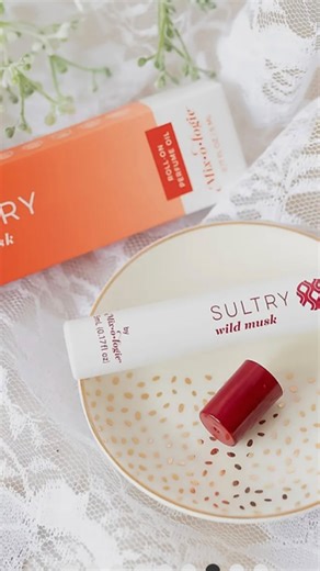 They’re back! 🫶🏻 We sold Mixologie years ago and loved them so much, we decided to bring them back! These perfumes are light, layerable, and oh-so-good. Stop by our booth to try them all and find your signature scent. 🤍 #maryandmarieboutique #mixologie #fragrancebar #boothfinds #shoplocal #curatedboutique #layerandlove #signaturestyle #sdstyle #makersmarket #shoplocal #shopsmall #smallbusiness #boutiqueshopping | Mary & Marie Boutique