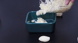 Watch Mini electric chopper on Amazon Live