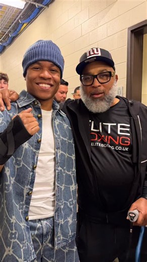 It feel so good to finally know that we made it 🙂. It felt so good see the fans and our boxing peers. #boxingislife #boxingworld | Kid Austin