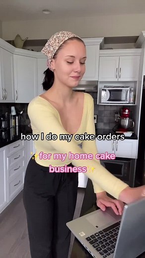 THE PROCESS OF FILLING A MINI CAKES BY MADI CAKE ORDER ✨ #cakedecorating