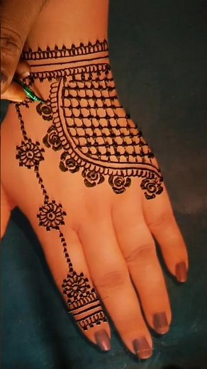 💫 Stylish Modern Mehndi Designs