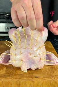 Discover an interesting way to cook chicken with toothpicks | Tips & Tricks