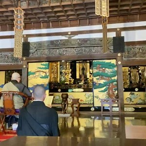 瑞巌寺三代開山洞水禅師の月忌を営みました。楞厳呪（りょうごんしゅう）というお経が唱えられています。 #瑞巌寺 #瑞巌寺三代開山 #瑞巌寺開山 #楞厳呪 #facebookにも動画がありますよ #zuiganji #zen #matsushima #zensutra | 瑞巌寺 松島青龍山瑞巌円福禅寺