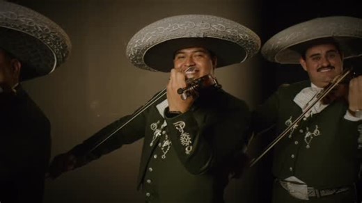 Mariachi Los Camperos on Instagram: "Ven con quienes más quieres y sumérgete en una celebración que toca el corazón. Cada canción, un recuerdo; cada momento, una historia. 🎵 Domingo 2 de Noviembre en @missionplayhouse. Acompañados de @chiquinapalafox_la Compra tus boletos hoy! www.mariachiloscamperos.com/gira #mariachiloscamperos #llegaronloscamperos #diadelosmuertos"