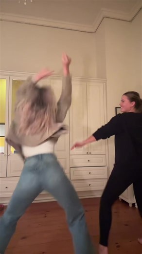 Let it whip 🕺🪩 #whipit #fyp #dancin #trendin @marli