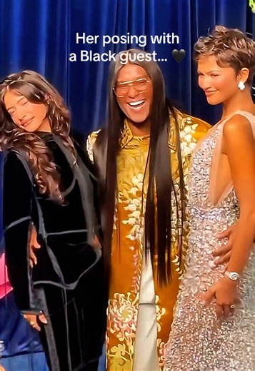 noticed the difference!?… #O#OdessaAzionZ#ZendayaC#CelebrityNewsPopCulture #fyp