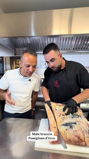 Scopri Mabe Braceria: Karaoke e Musica Live a Pomigliano