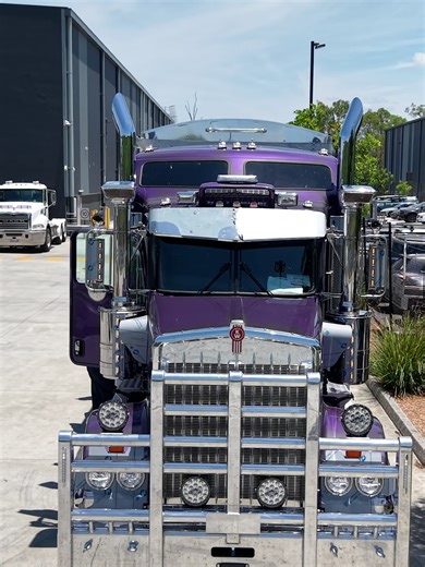 Experience the Strength of the New Kenworth