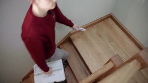 Shaper Origin est une CNC portative intuitive qui te permet de réaliser des travaux plus facilement, plus efficacement et avec plus de polyvalence que jamais grâce à la correction automatique du fraisage. | Shaper