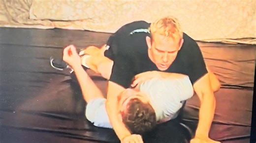 I have found this defense for the kneebar to be effective and useful several times in a real fight. | Erik Paulson