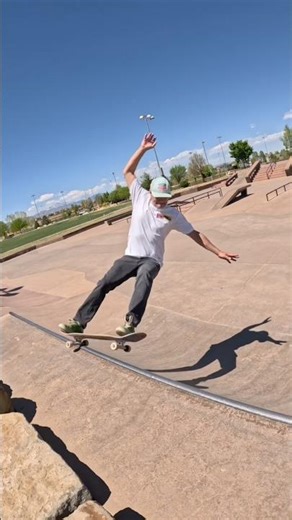 Front Side Slash #skateboarding